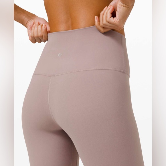 Lululemon Align Short 8" Violet Verbena light purple lavender lilac - Picture 5 of 11